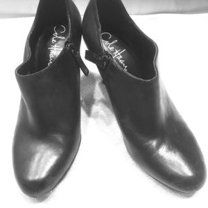 Cole Haan Black Ankle Boot Size 6.5 zip side